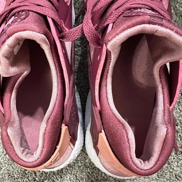 Nike Women’s Huarche Sneakers size 6.5 - Picture 4 of 9